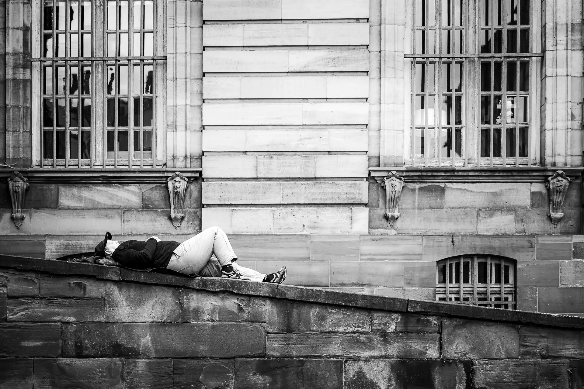 Black and White – Digilog